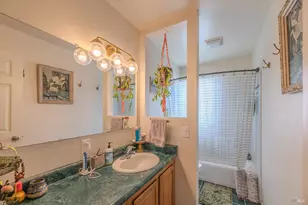 822 Jack London Dr, Santa Rosa, CA 95409 - Photo 7