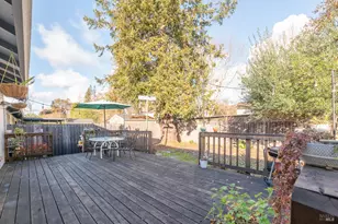 822 Jack London Dr, Santa Rosa, CA 95409 - Photo 21