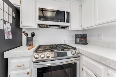 581 Quaking Aspen Lane, Windsor, CA 95492 - Photo 17