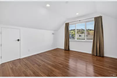 300 Pickwick Drive, Napa, CA 94558 - Photo 19