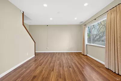 300 Pickwick Drive, Napa, CA 94558 - Photo 7