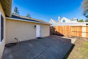 300 Pickwick Dr, Napa, CA 94558 - Photo 25