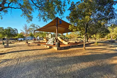 19231 Ravenhill Road, Hidden Valley Lake, CA 95467 - Photo 37