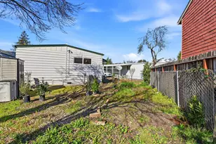 34 Maywood Dr, Santa Rosa, CA 95409 - Photo 15