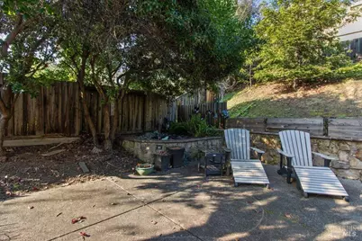 387 Allen Way, Benicia, CA 94510 - Photo 35
