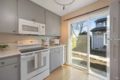 5061 Country Club Drive, Rohnert Park, CA 94928 - Photo 7