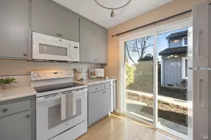 5061 Country Club Dr, Rohnert Park, CA 94928 - Photo 7