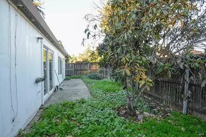 1310 Hawthorne Court, Dixon, CA 95620 - Photo 19