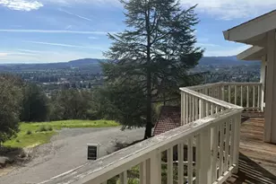 936 Valley View Dr, Healdsburg, CA 95448 - Photo 1