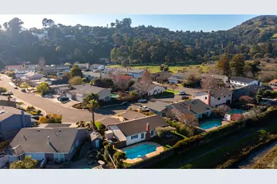 40 Surfwood Circle, San Rafael, CA 94901 - Photo 31