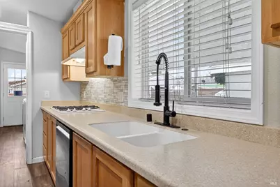 24 Leisure Park Circle, Santa Rosa, CA 95401 - Photo 21