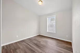 24 Leisure Park Cir, Santa Rosa, CA 95401 - Photo 33