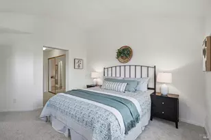 94 Mariners Cir, San Rafael, CA 94903 - Photo 23