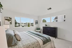 94 Mariners Cir, San Rafael, CA 94903 - Photo 25