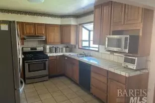 101 Arlington Dr, Petaluma, CA 94952 - Photo 9