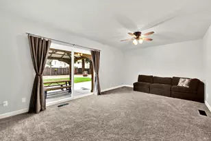 406 Stonecastle Way, Vacaville, CA 95687 - Photo 31