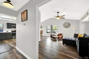 406 Stonecastle Way, Vacaville, CA 95687 - Photo 5