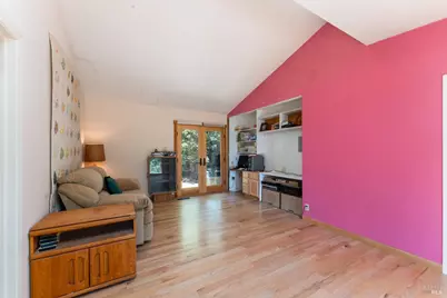 19155 Scenic Drive, Redwood Valley, CA 95470 - Photo 19