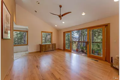 19155 Scenic Drive, Redwood Valley, CA 95470 - Photo 9