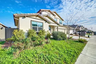 612 Periwinkle Dr, Vacaville, CA 95687 - Photo 9