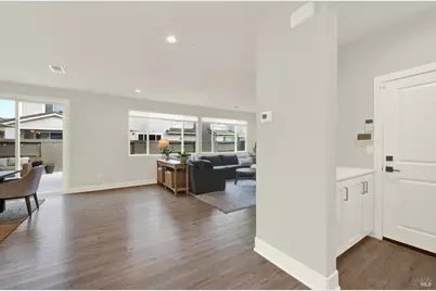 612 Periwinkle Drive, Vacaville, CA 95687 - Photo 19