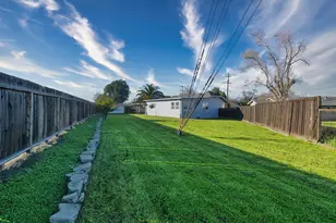 135 Manor Dr, Bay Point, CA 94565 - Photo 17