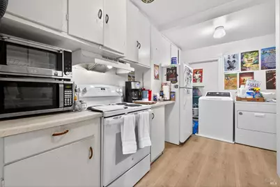 689 Plum Drive, Santa Rosa, CA 95404 - Photo 13