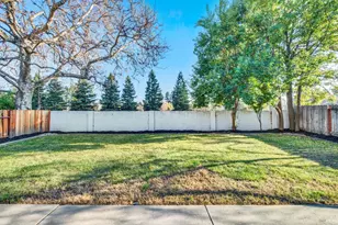 251 Woodstock Cir, Vacaville, CA 95687 - Photo 49
