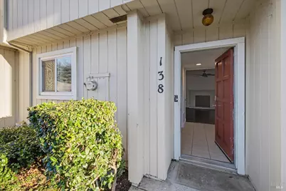 138 Arcadia Drive, Vacaville, CA 95687 - Photo 3