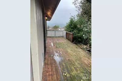 715 Bassett Street, Petaluma, CA 94952 - Photo 17