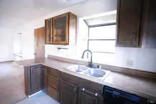 715 Bassett St, Petaluma, CA 94952 - Photo 31