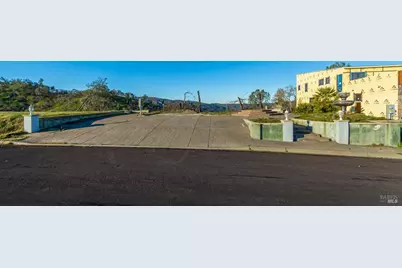 1131 Headlands Drive, Napa, CA 94558 - Photo 13