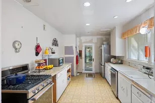 2089 W Park Ave, Napa, CA 94558 - Photo 3