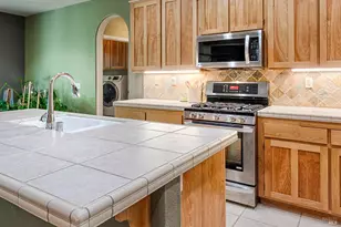 312 Cottage Ct, Cloverdale, CA 95425 - Photo 13