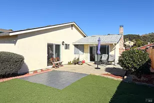 147 Erin Dr, Vallejo, CA 94589 - Photo 23