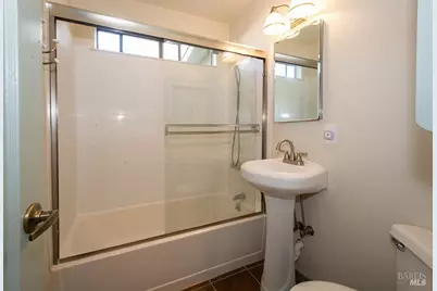 18230 Barrett Avenue, Sonoma, CA 95476 - Photo 11