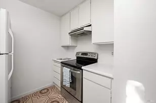 2123 W Steele Ln, Santa Rosa, CA 95403 - Photo 9