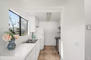 2123 W Steele Ln, Santa Rosa, CA 95403 - Photo 5