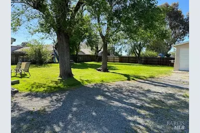 212 S 7th Street, Rio Vista, CA 94571 - Photo 3