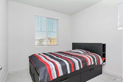 681 Shefford Drive, Vacaville, CA 95687 - Photo 21