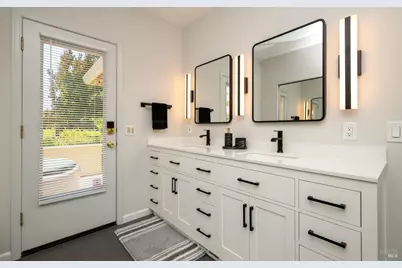 9636 Lakewood Drive, Windsor, CA 95492 - Photo 33