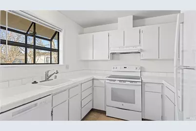 900 Southampton Road #140, Benicia, CA 94510 - Photo 3