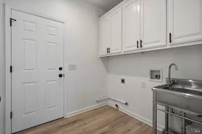 19285 Ravenhill Road, Hidden Valley Lake, CA 95467 - Photo 33