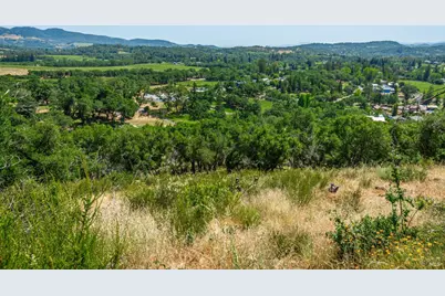 1114 Mount George Avenue, Napa, CA 94558 - Photo 9