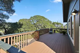 46 McNear Dr, San Rafael, CA 94901 - Photo 37