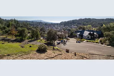 3512 NE Hanover Place, Santa Rosa, CA 95404 - Photo 5