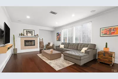 7280 Willow Creek Circle, Vallejo, CA 94591 - Photo 9