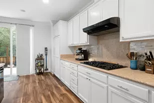 7280 Willow Creek Cir, Vallejo, CA 94591 - Photo 17