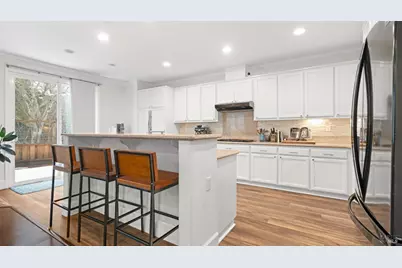 7280 Willow Creek Circle, Vallejo, CA 94591 - Photo 13