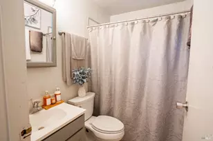 237 Del Loma Ct, Fairfield, CA 94533 - Photo 11